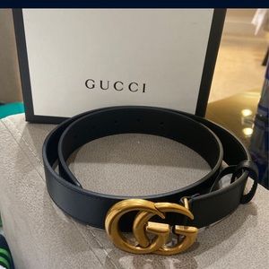 Gucci belt unisex with gold GG